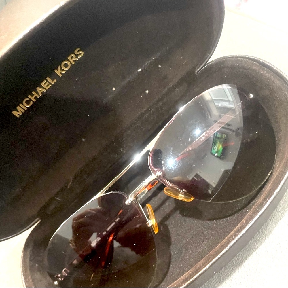 Michael Kors Unisex Aviator Sunglasses - Picture 9 of 11